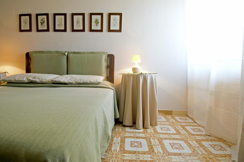 Mimi Rooms Cagliari Zimmer foto